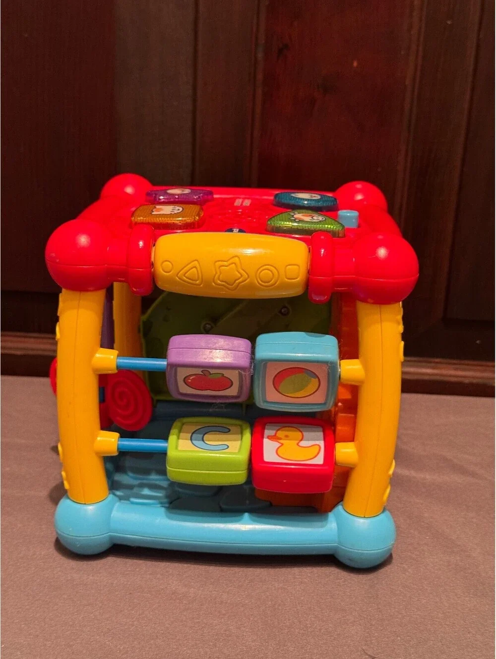 VTech Busy Learners Activity Cube Educational Toy -- Tested